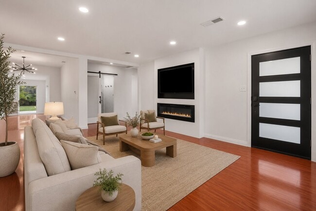 Building Photo - 17337 Emelita St