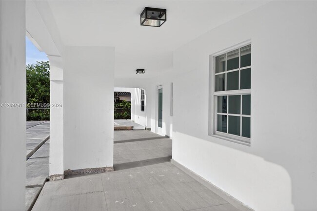 Photo - 1920 SW 67th Ave