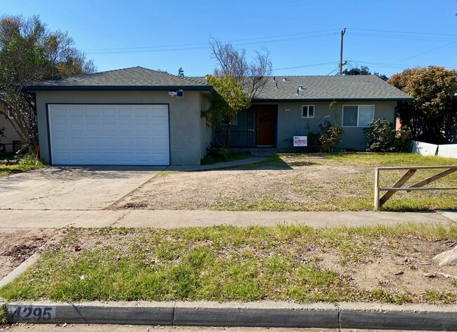 $1,995 Ashlan & Cedar, 3 Bedroom - N. Arc... - $1,995 Ashlan &  Cedar, 3 Bedroom - N. Arc... Casa