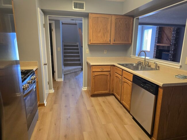 Photo - 3929 Balsam Dr
