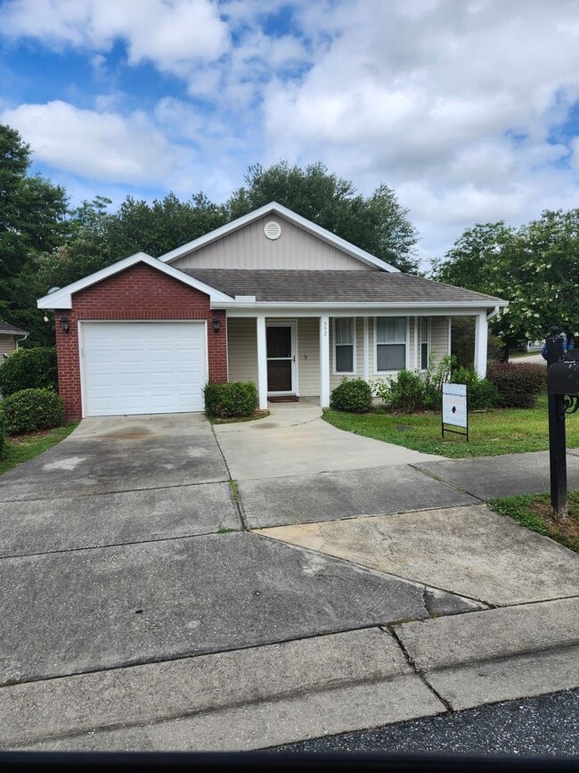 Building Photo - 552 Brooke Hampton Dr
