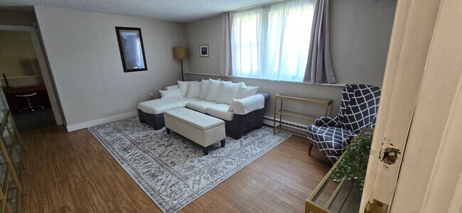 1208 Denali St Unit 6