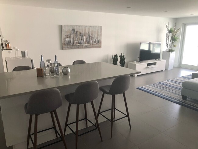 Building Photo - 3550 Galt Ocean Dr Unit Apt 1109