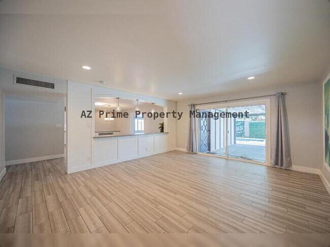 Photo - 8447 E Lewis Ave