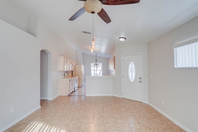 Photo - 31 Tuscany Pointe Ave