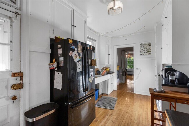 Photo - 2712 W Logan Blvd Unit 2