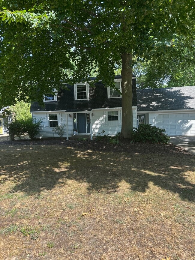 Building Photo - 955 Acorn Dr Rental