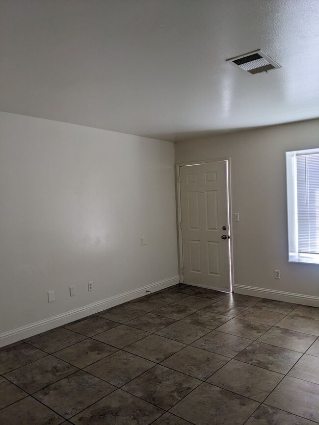 Photo - 4909 Rock Bottom Way Unit 2
