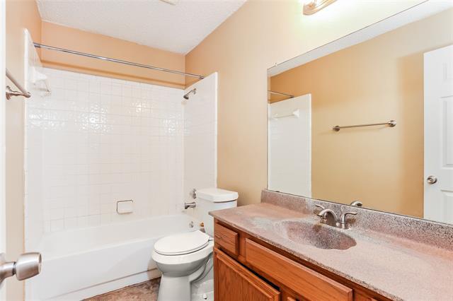 Photo - 2720 Clovermeadow Dr