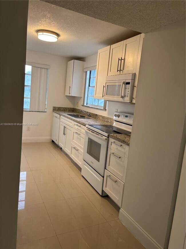 Photo - 2662 SE 19th Ct Unit 205-E