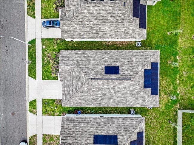 Photo - 664 Tanaro Ln