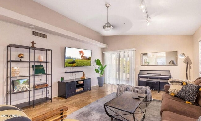 Photo - 8813 E Charter Oak Dr
