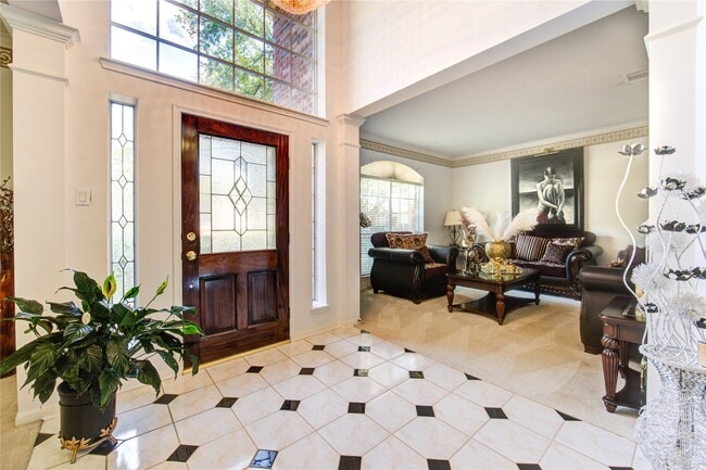 Photo - 16803 Sandestine Dr