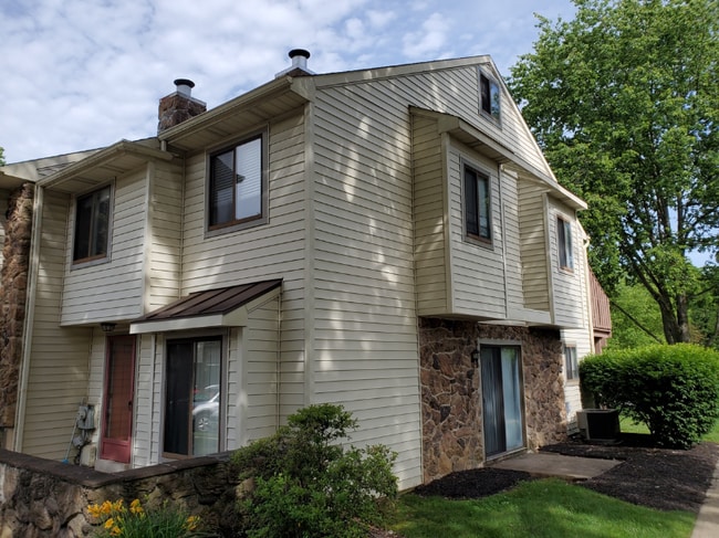 Photo - 53 Flintlock Ln