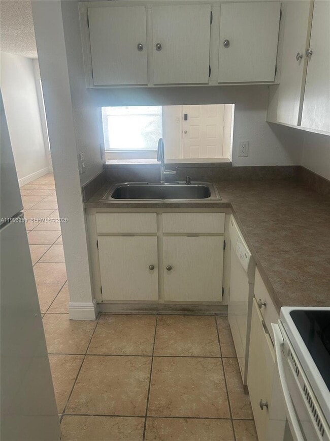 Photo - 3748 N University Dr Unit A-8