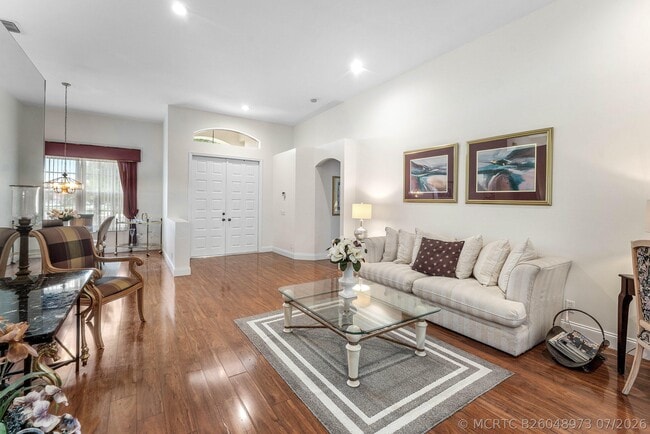 4378 Danielson Dr