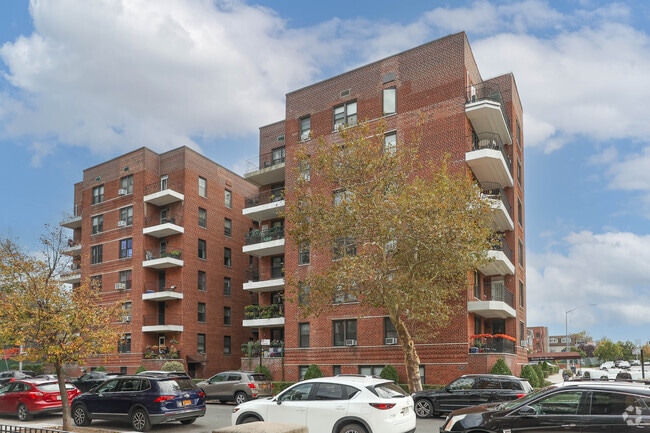 Photo - 7401 Shore Rd