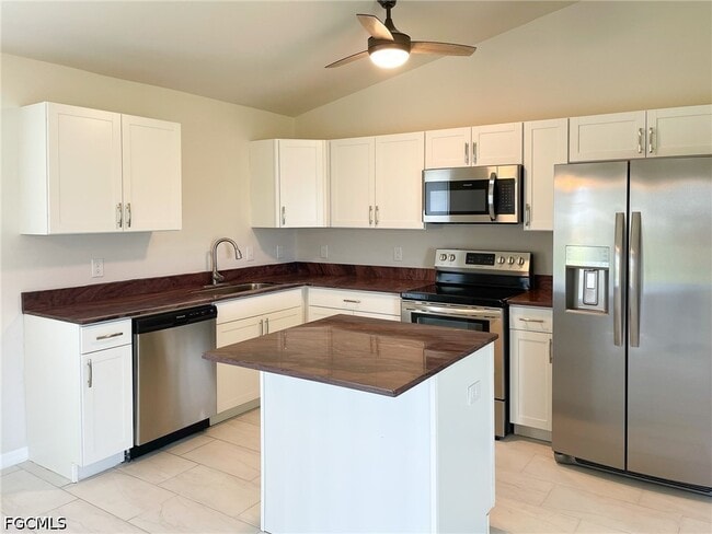 Photo - 507 NE 7th Ave