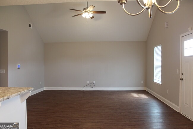 Photo - 7040 White Pine Ave
