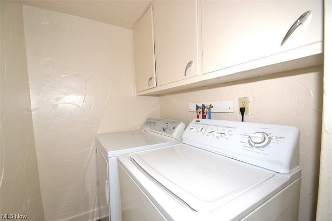 Photo - 450 Allyn St Unit One