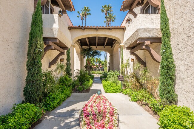 Arched Entryway