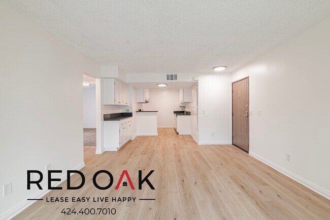 Photo - 6072 Franklin Ave Unit 101