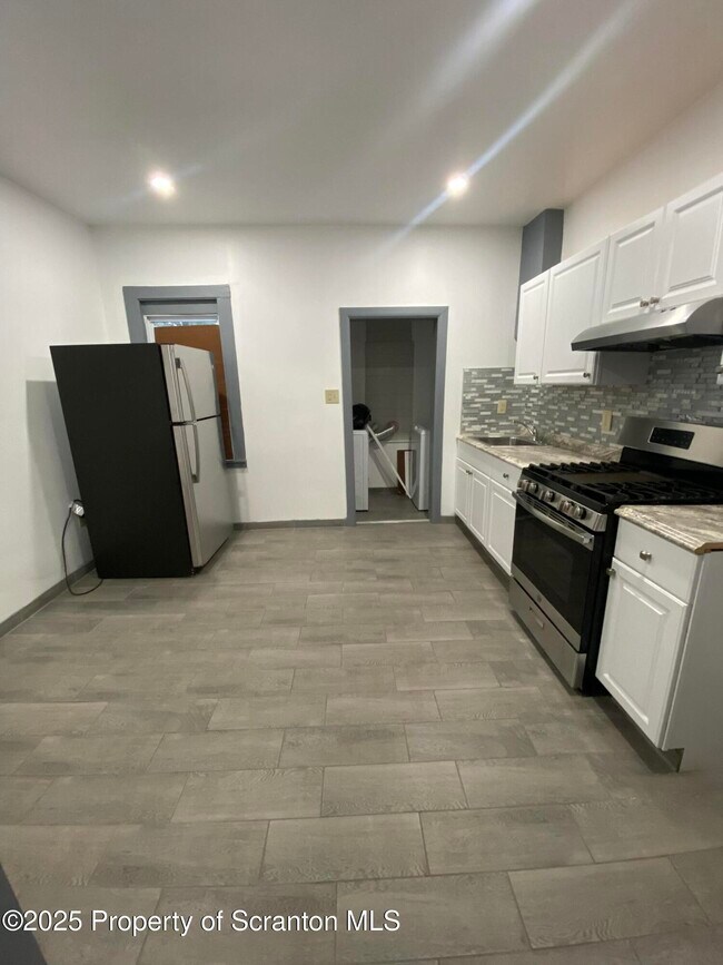 Photo - 2120-2122 Belmont Terrace