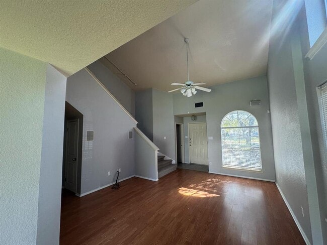 Photo - 8901 Vigen Cir