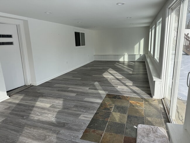 Photo - 40 Varmor Dr