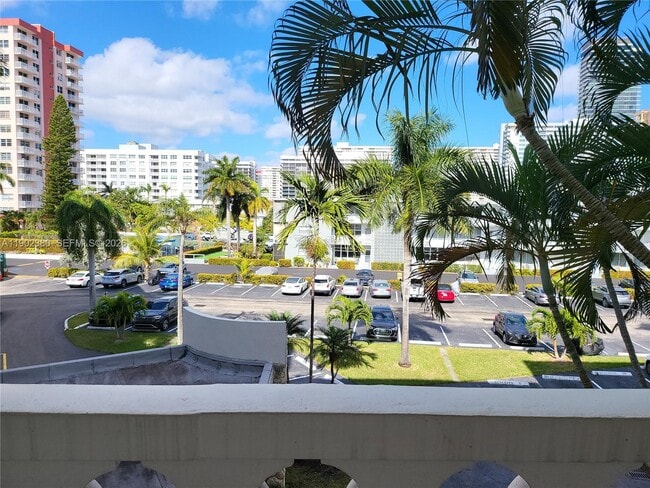 Photo - 3181 S Ocean Dr Unit 306