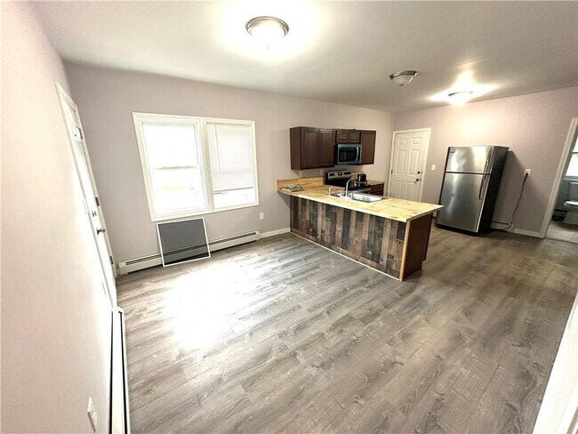 Photo - 47 Laval St