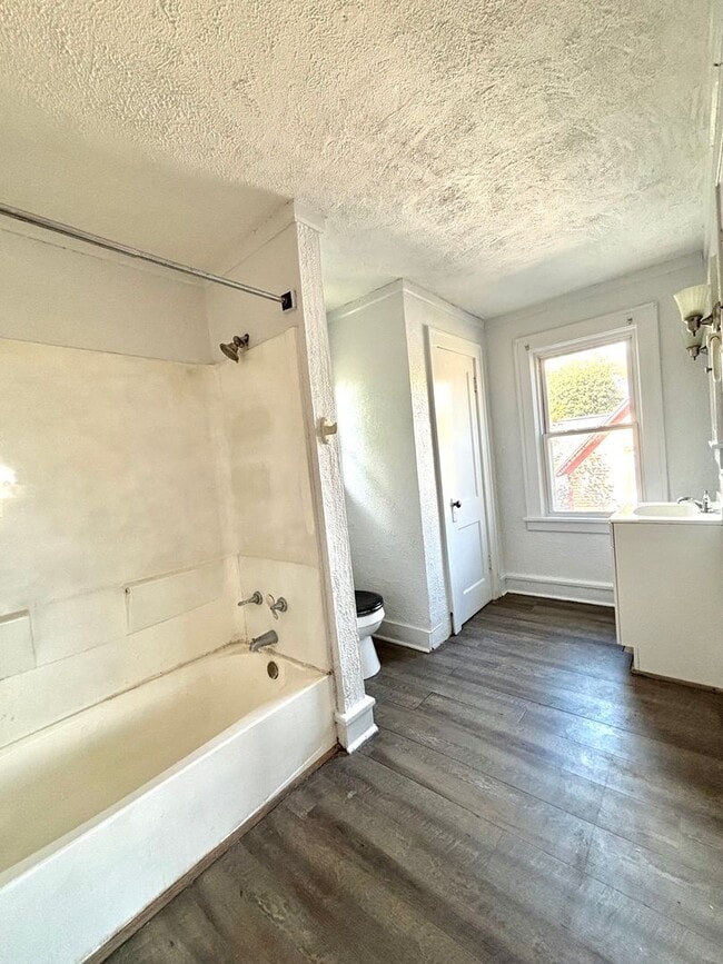 Photo - 1101 N Rose St