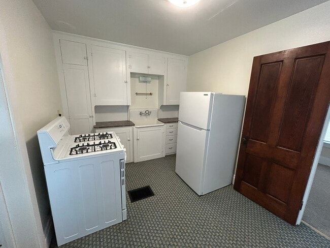 Photo - 530 E Main St
