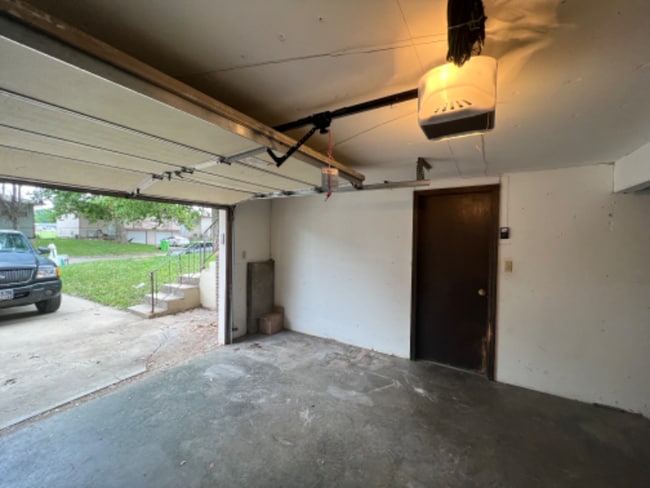 Photo - 1318 S Olive St