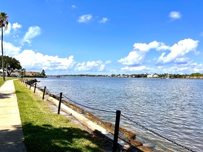 Photo - 127 Yacht Club Way Unit 109
