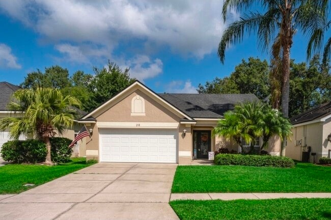 310 Woodleaf Dr