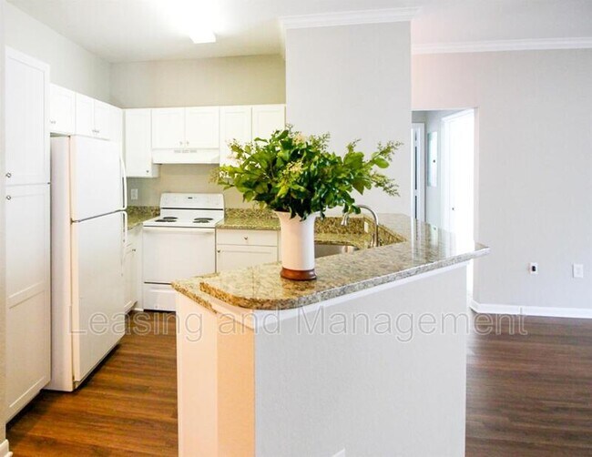 Photo - 60 Fenwick Hall Allee Unidad 411