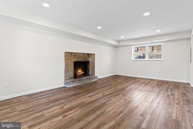 Photo - 46520 Rosewood Dr