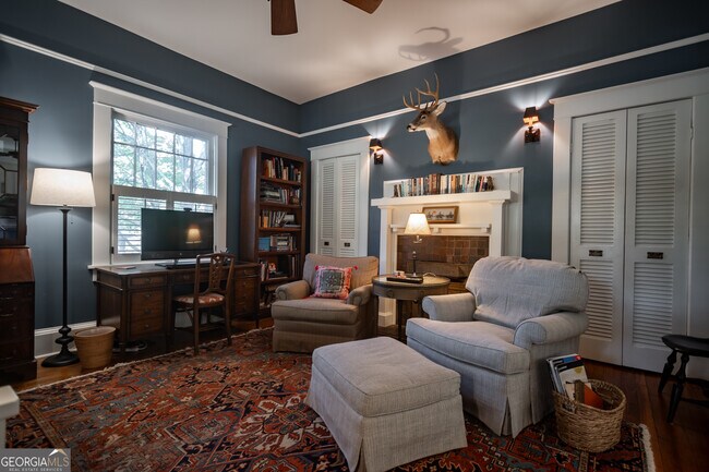 Photo - 290 Milledge Cir