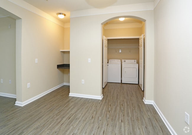 2BR, 2BA - 1066sf B2- Dining Area