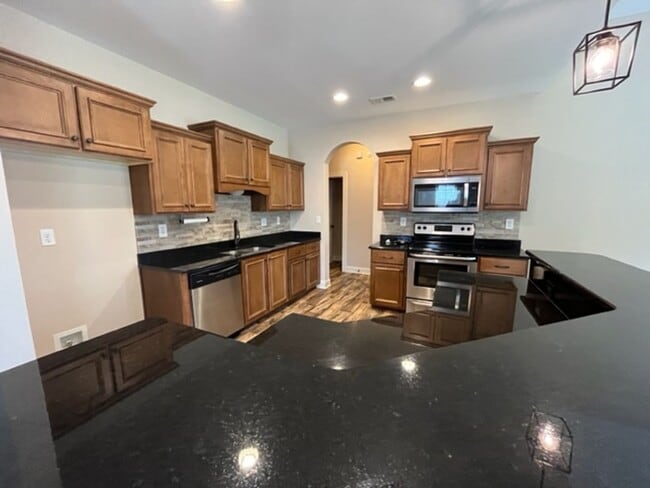 Photo - Renovated 4 Bedroom 2.5 Bath Home for Rent!