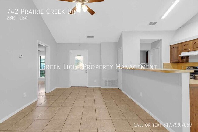 Photo - 742 Prairie Creek Dr