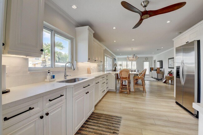 Photo - 1920 S Ocean Blvd Unidad D