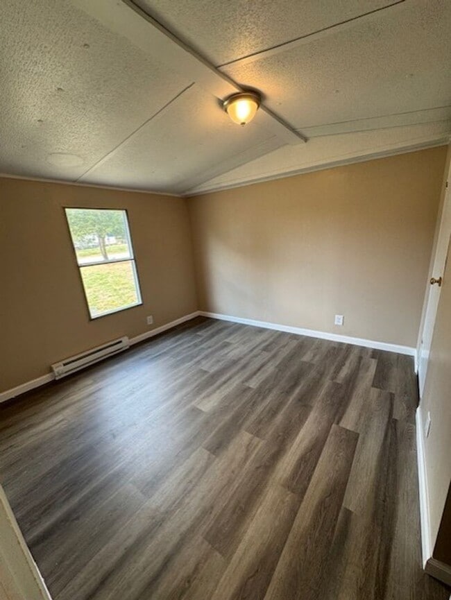 Photo - Newly Remodled 3 Bedroom 2 Bath Unit