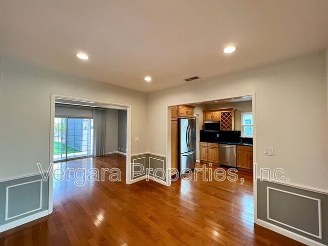 Photo - 6531 W 85th St