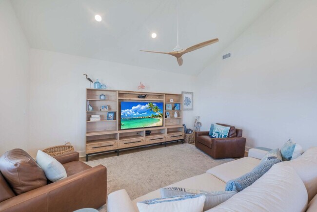 Photo - 119 6th St Unit ID1369222P