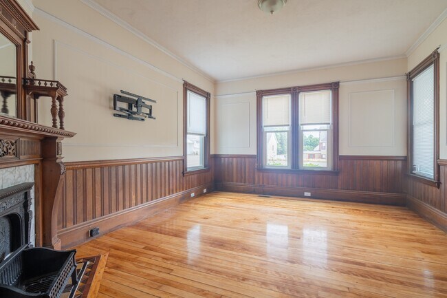 60 Congress St Unit 1