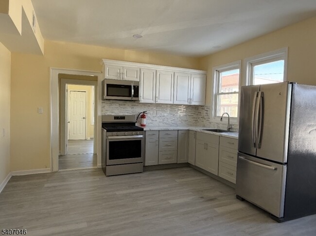 Photo - 251 Clinton Pl