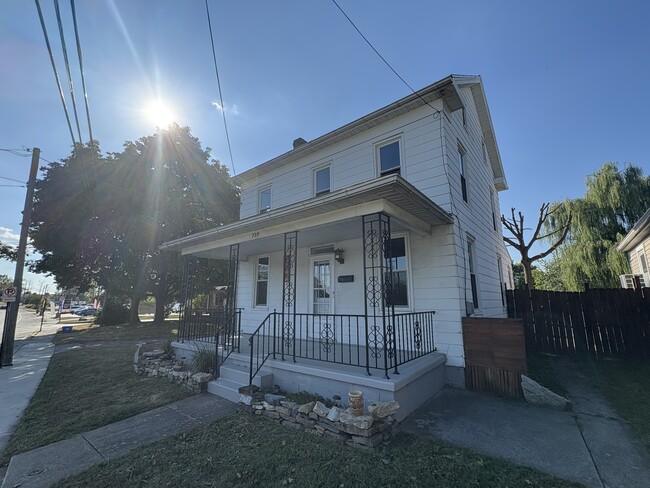 Building Photo - 729 Frederick St Rental
