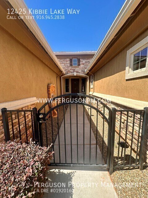 12425 Kibbie Lake Way